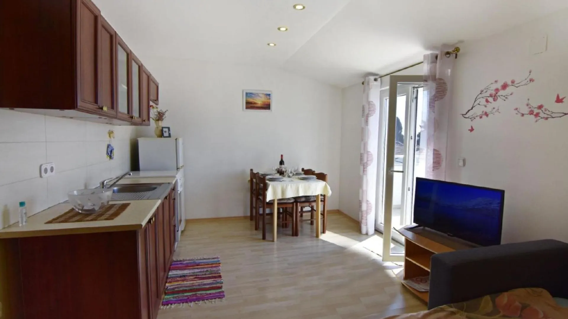 Wohnung In Zambratija Mit Schoener Terrasse アパート ザンブラティヤ